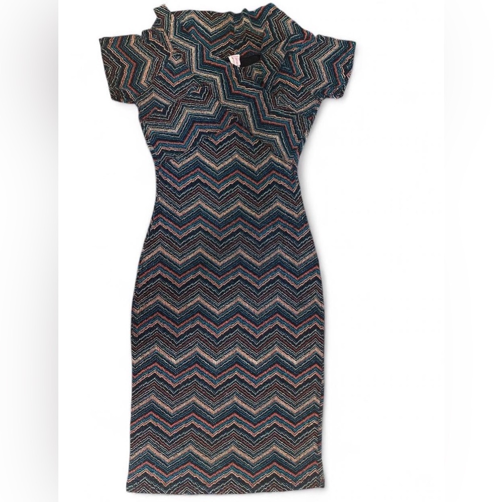 Sparkle & Slay in this Zig Zag Sequin Dress!